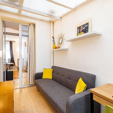 Appartamento Guestready - Confortable Dans Le 20ème Parigi